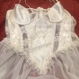VINTAGE LINGERIE FREDRICKS OF HOLLYWOOD